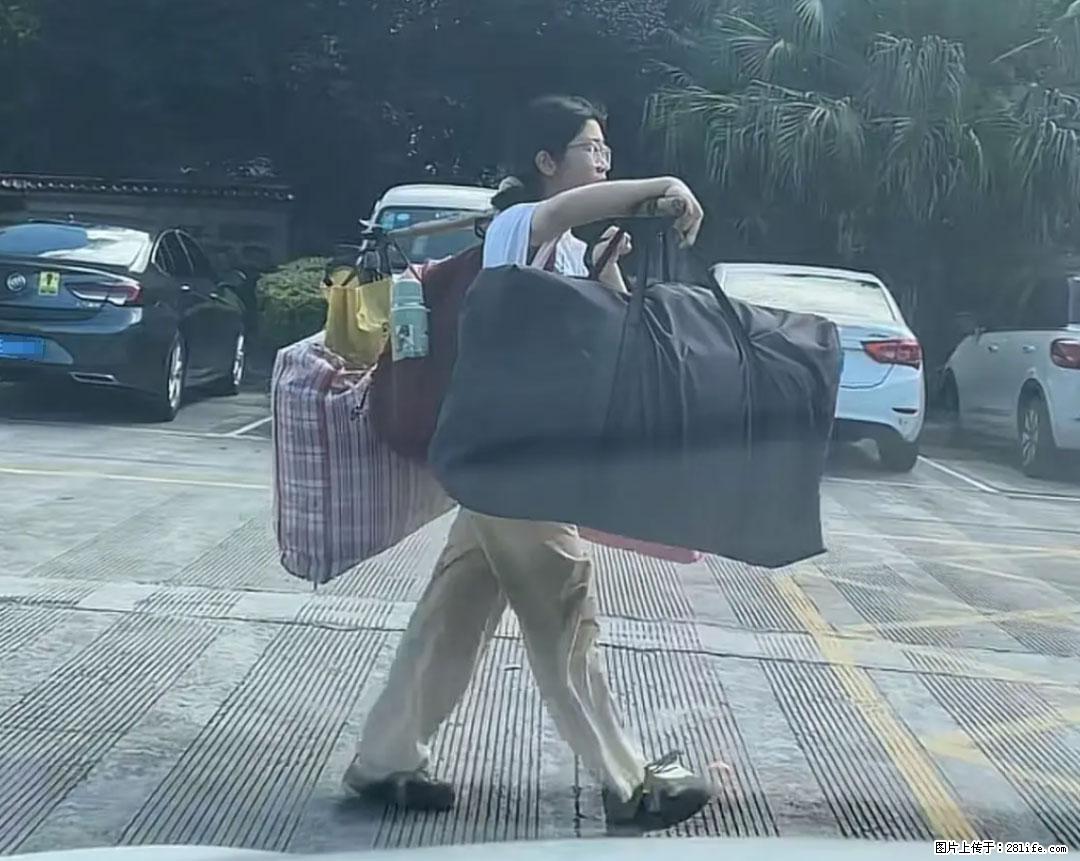 全网追的“扁担女孩”，找了一份暑假工，时薪12元 - 沈阳生活资讯 - 沈阳28生活网 sy.28life.net